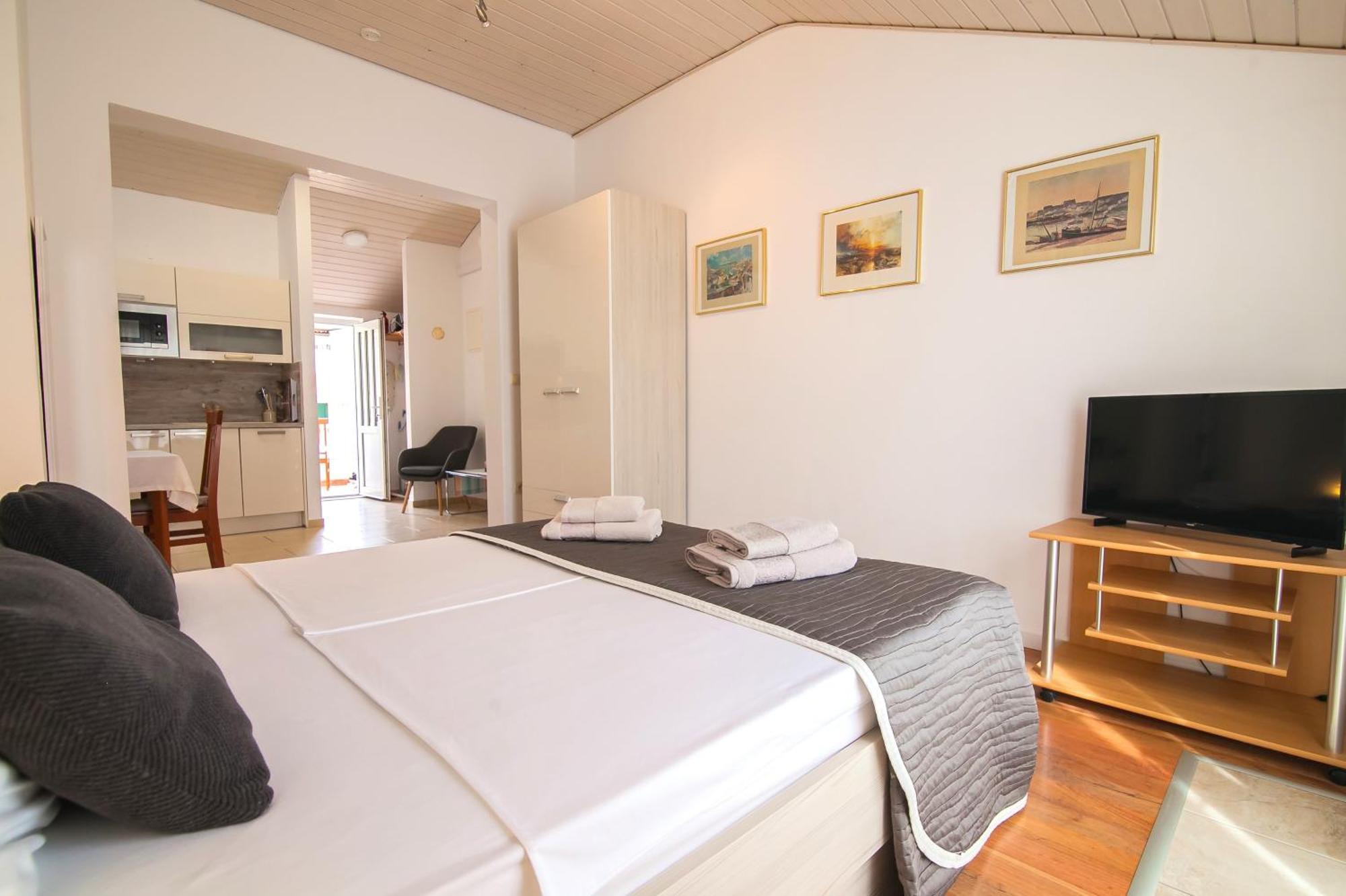 Helvetia Sunny Apartments Bol Eksteriør bilde