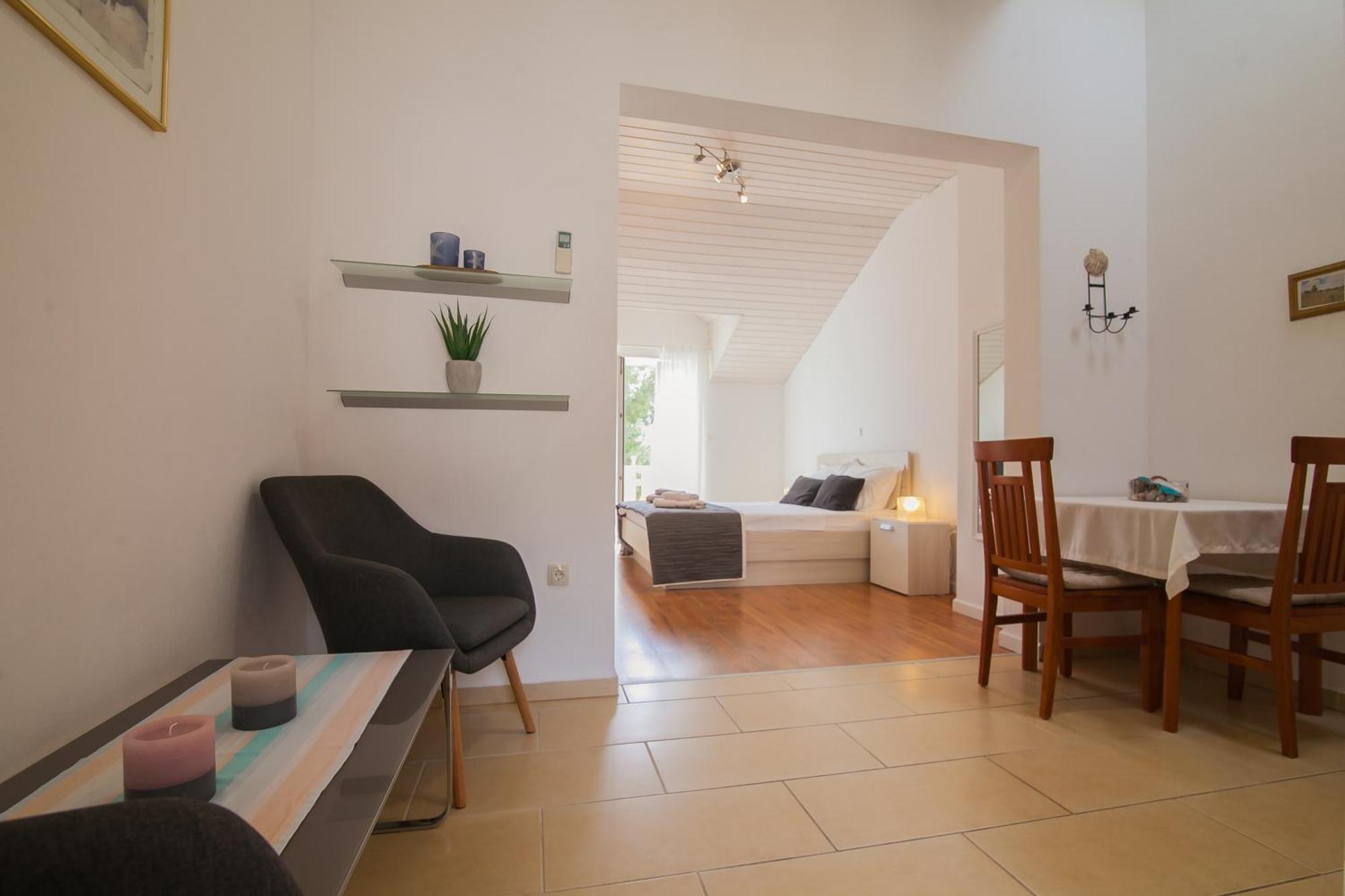 Helvetia Sunny Apartments Bol Eksteriør bilde