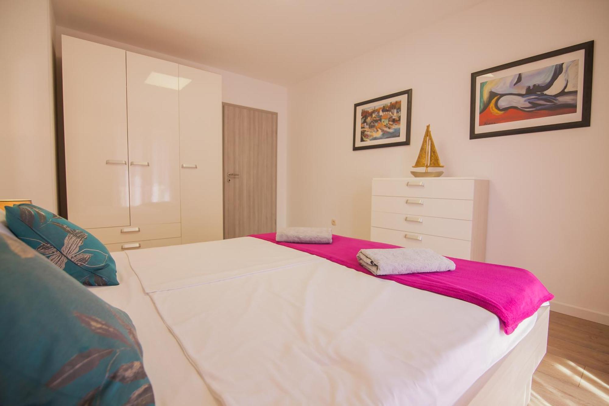 Helvetia Sunny Apartments Bol Eksteriør bilde