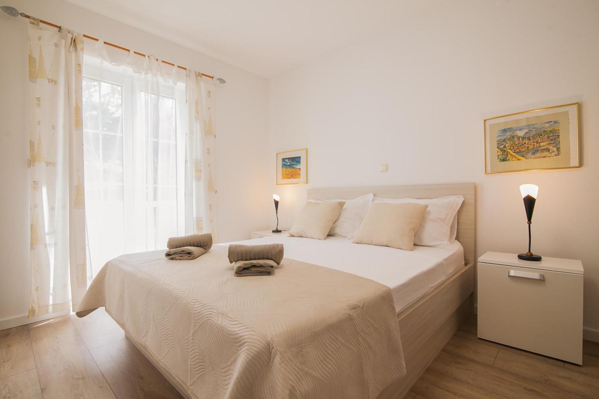 Helvetia Sunny Apartments Bol Eksteriør bilde