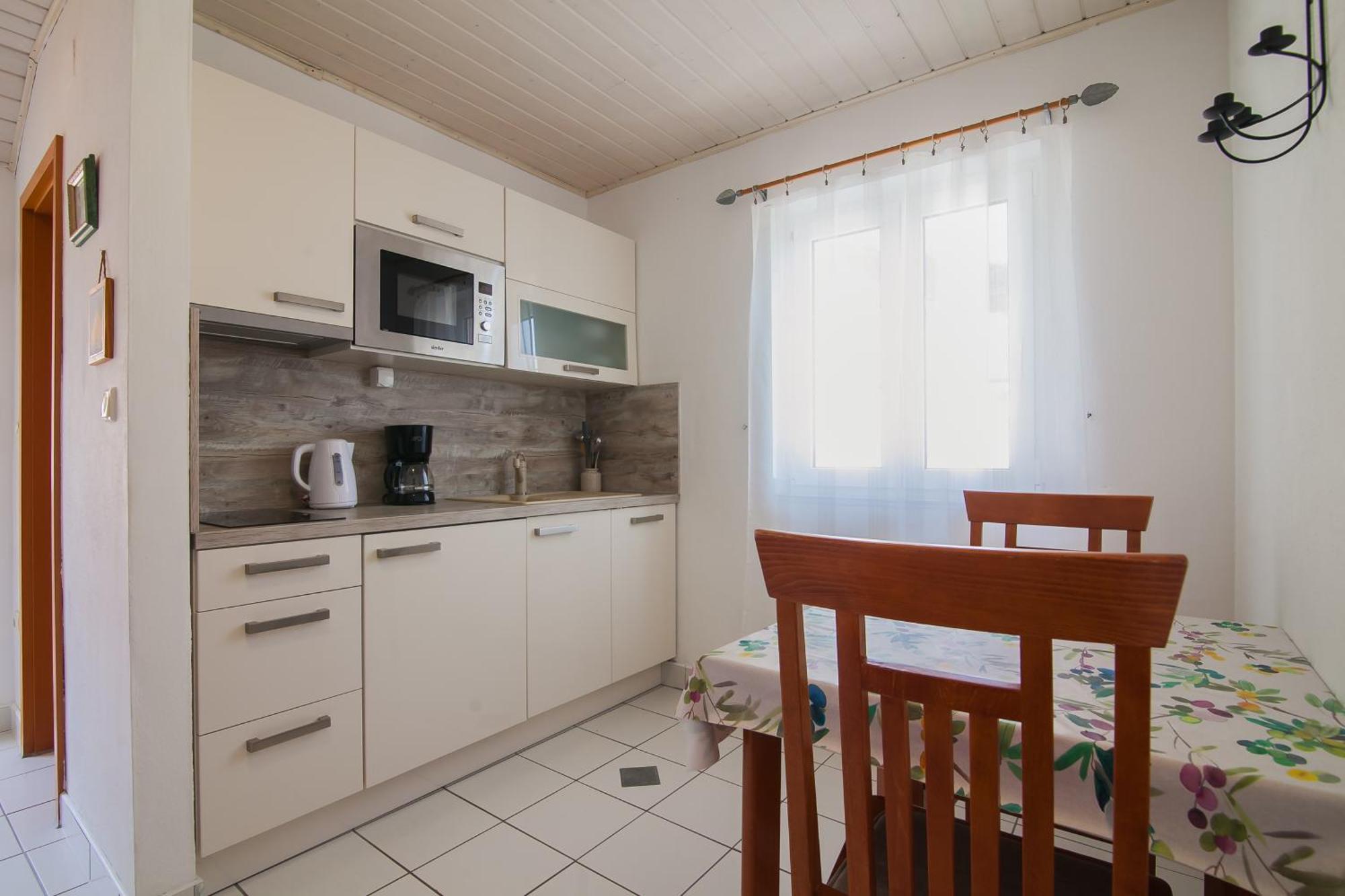 Helvetia Sunny Apartments Bol Eksteriør bilde