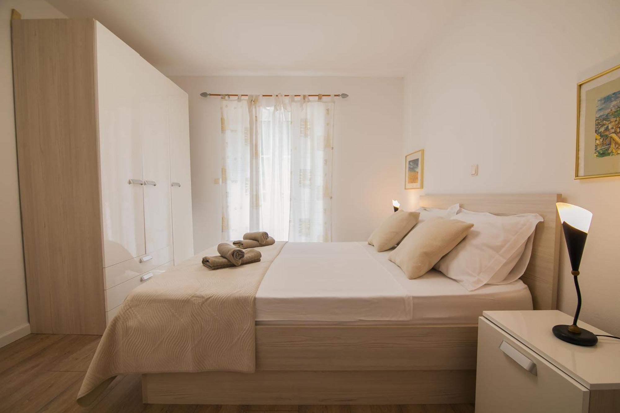 Helvetia Sunny Apartments Bol Eksteriør bilde