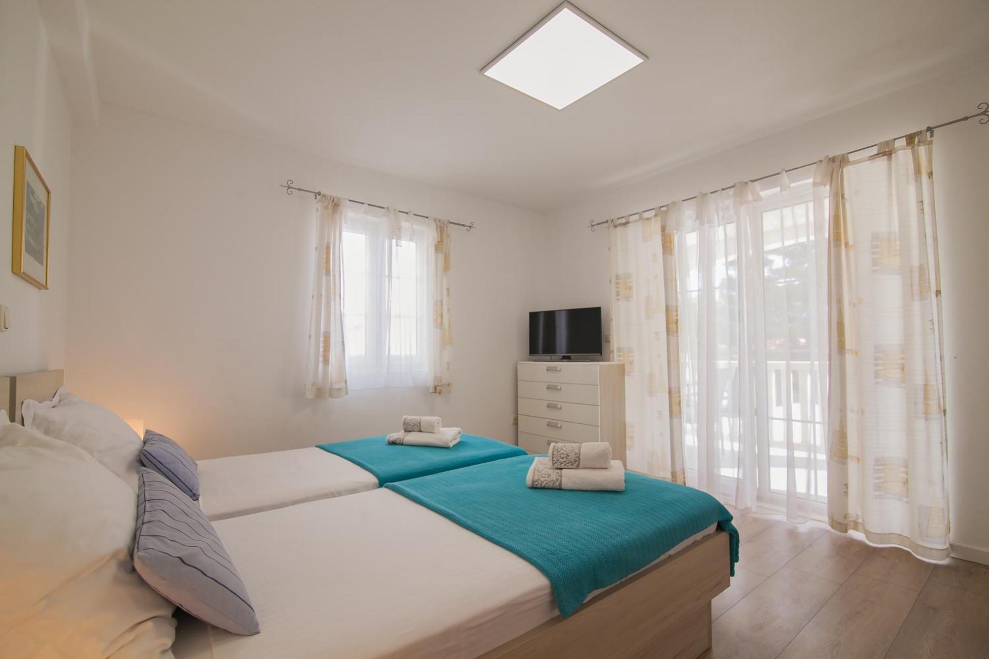 Helvetia Sunny Apartments Bol Eksteriør bilde